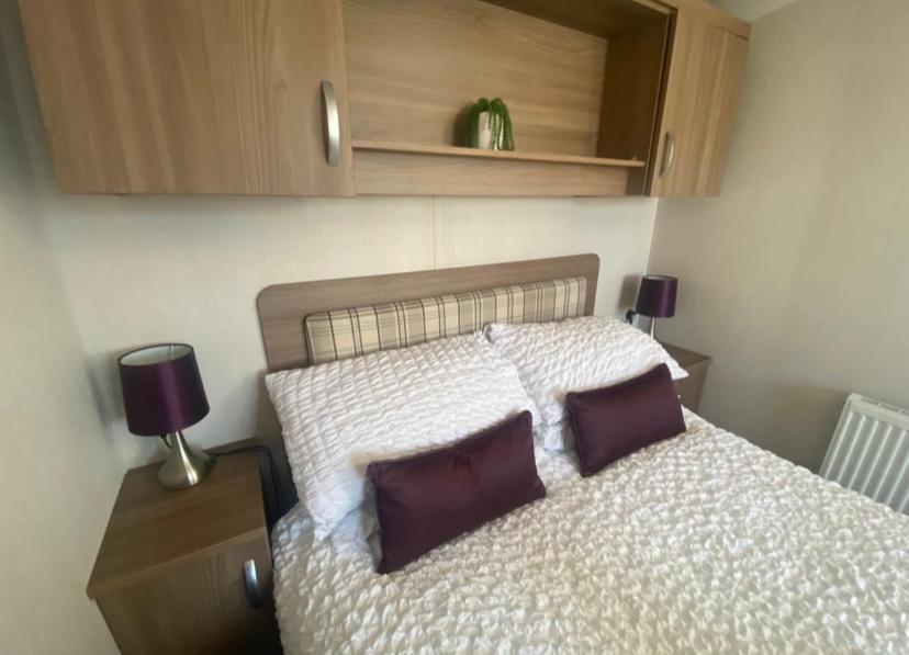 Caravan Church Farm Holiday Village Пагам Экстерьер фото